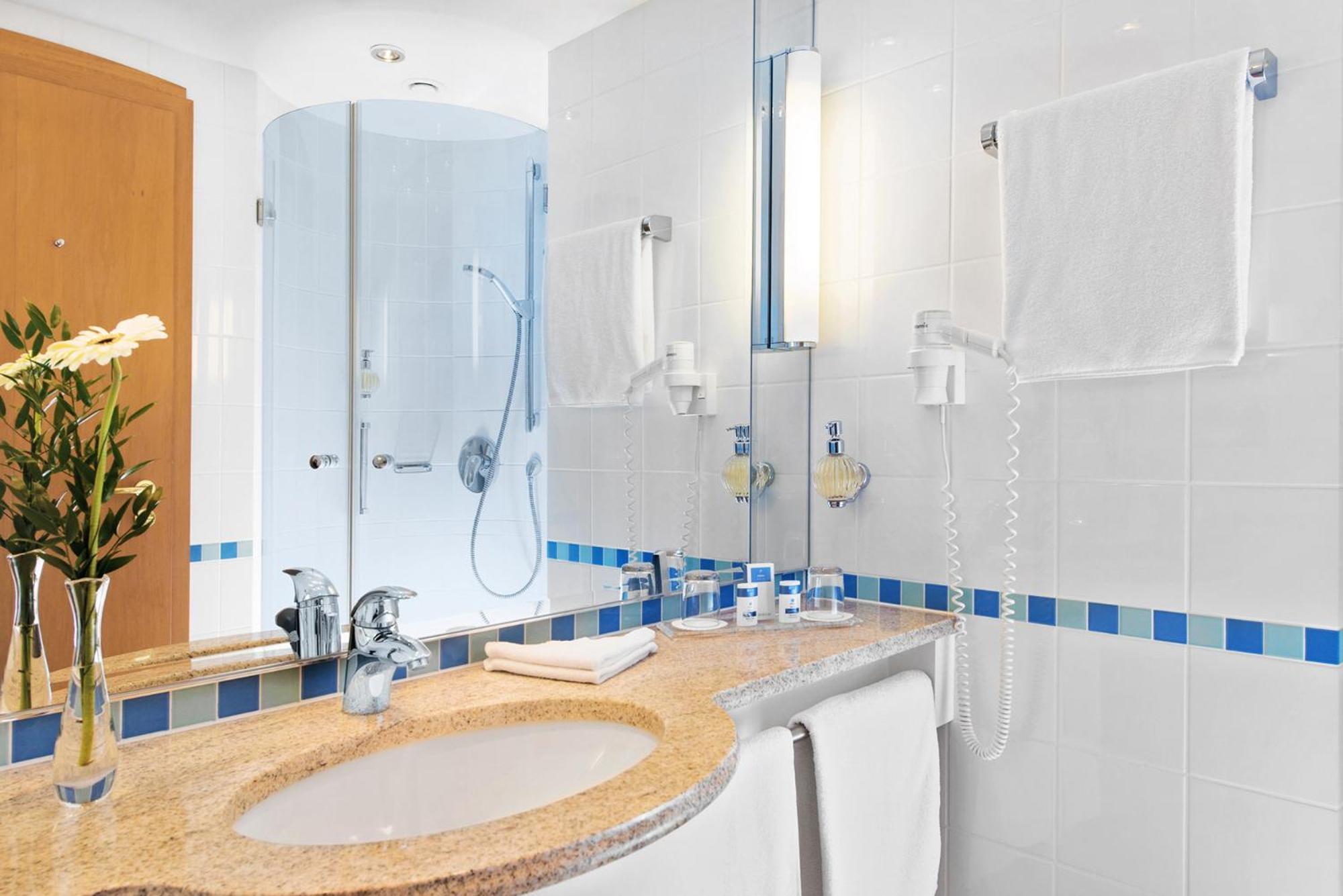 Hotel Kleine Strandburg - Adults Only Zinnowitz Exterior photo