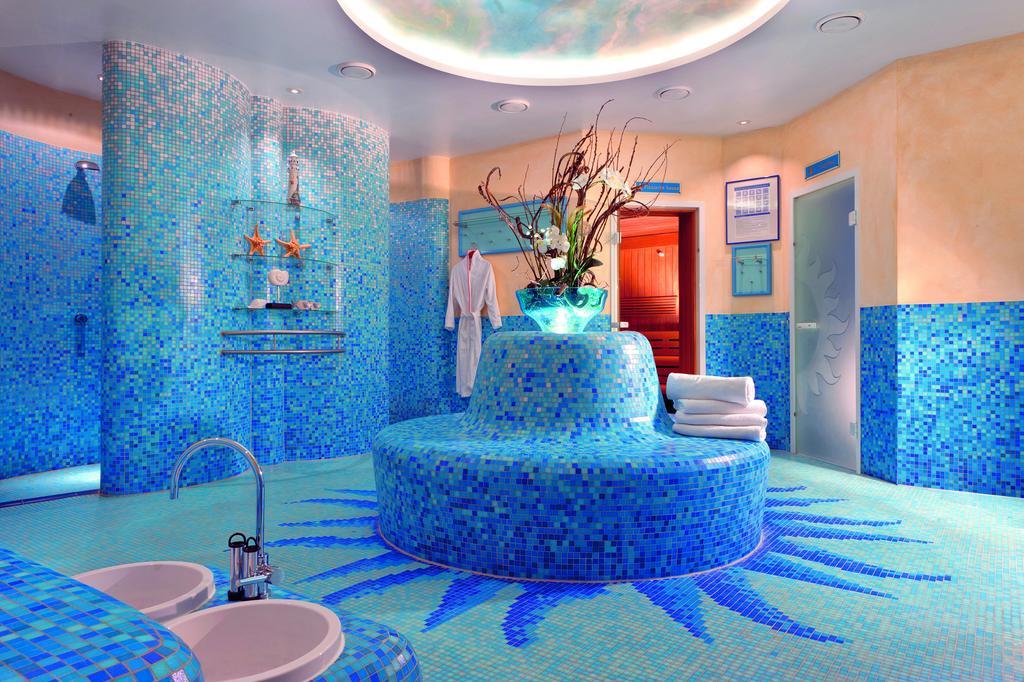 Hotel Kleine Strandburg - Adults Only Zinnowitz Exterior photo