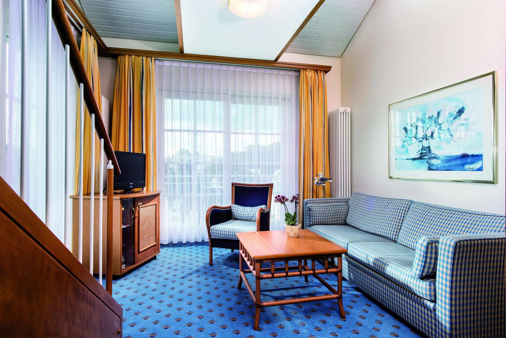 Hotel Kleine Strandburg - Adults Only Zinnowitz Exterior photo