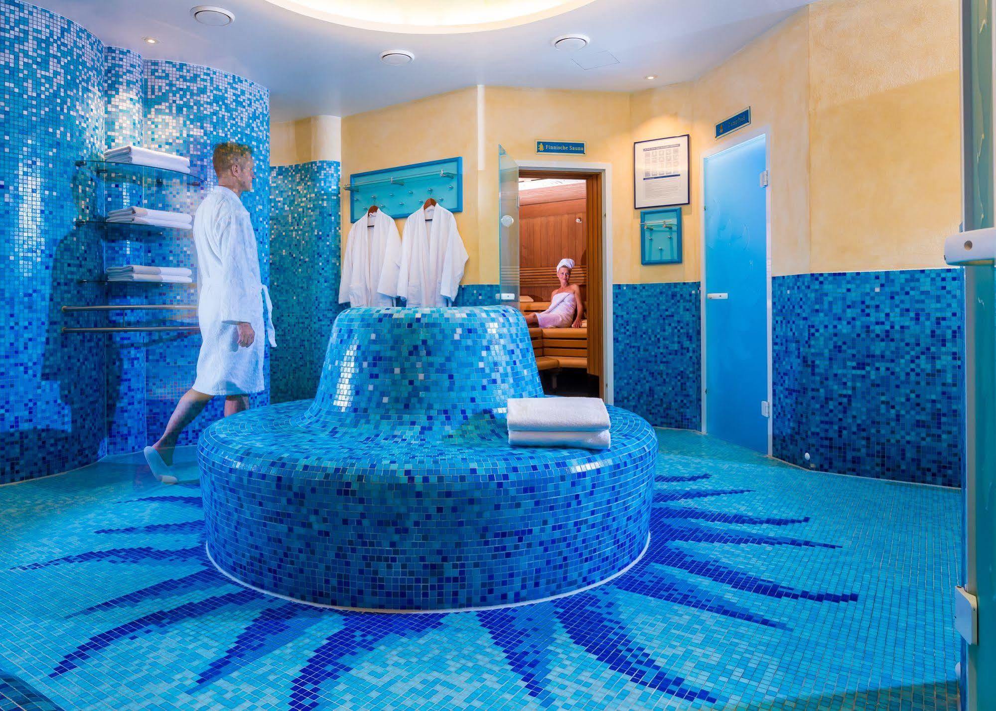 Hotel Kleine Strandburg - Adults Only Zinnowitz Exterior photo
